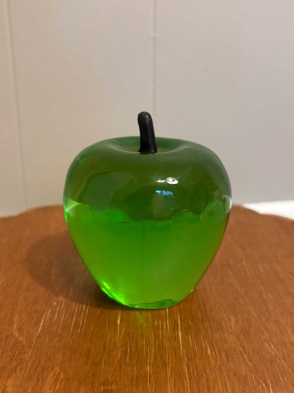 MCM Green Apple Translucent Resin?